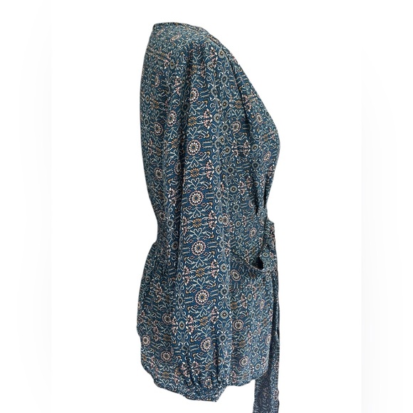 Max Studio Blue Floral Boho Peplum Blouse Tie Waist V-Neck Long Sleeve M - Picture 3 of 9